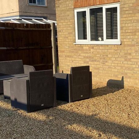 Riverside Park Ground Floor Apartment - St Neots Buitenkant foto