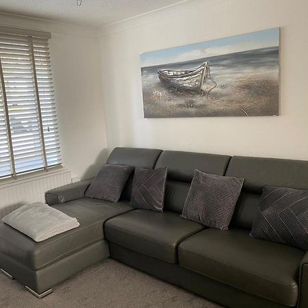Riverside Park Ground Floor Apartment - St Neots Buitenkant foto