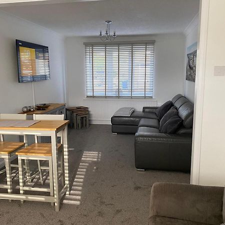 Riverside Park Ground Floor Apartment - St Neots Buitenkant foto