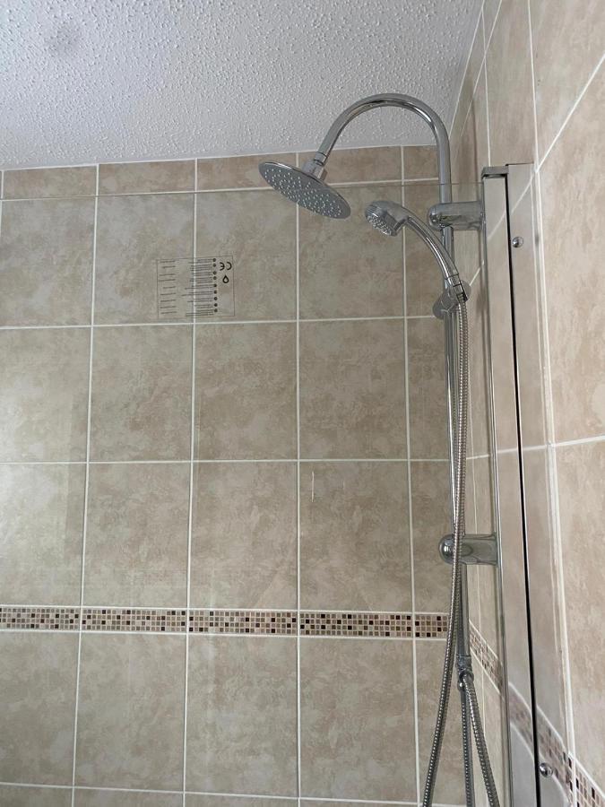 Riverside Park Ground Floor Apartment - St Neots Buitenkant foto