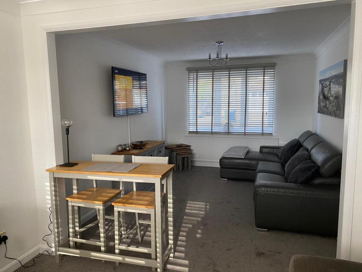 Riverside Park Ground Floor Apartment - St Neots Buitenkant foto