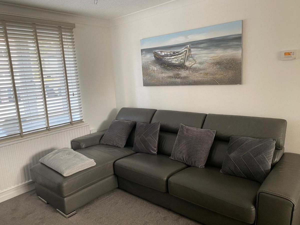 Riverside Park Ground Floor Apartment - St Neots Buitenkant foto
