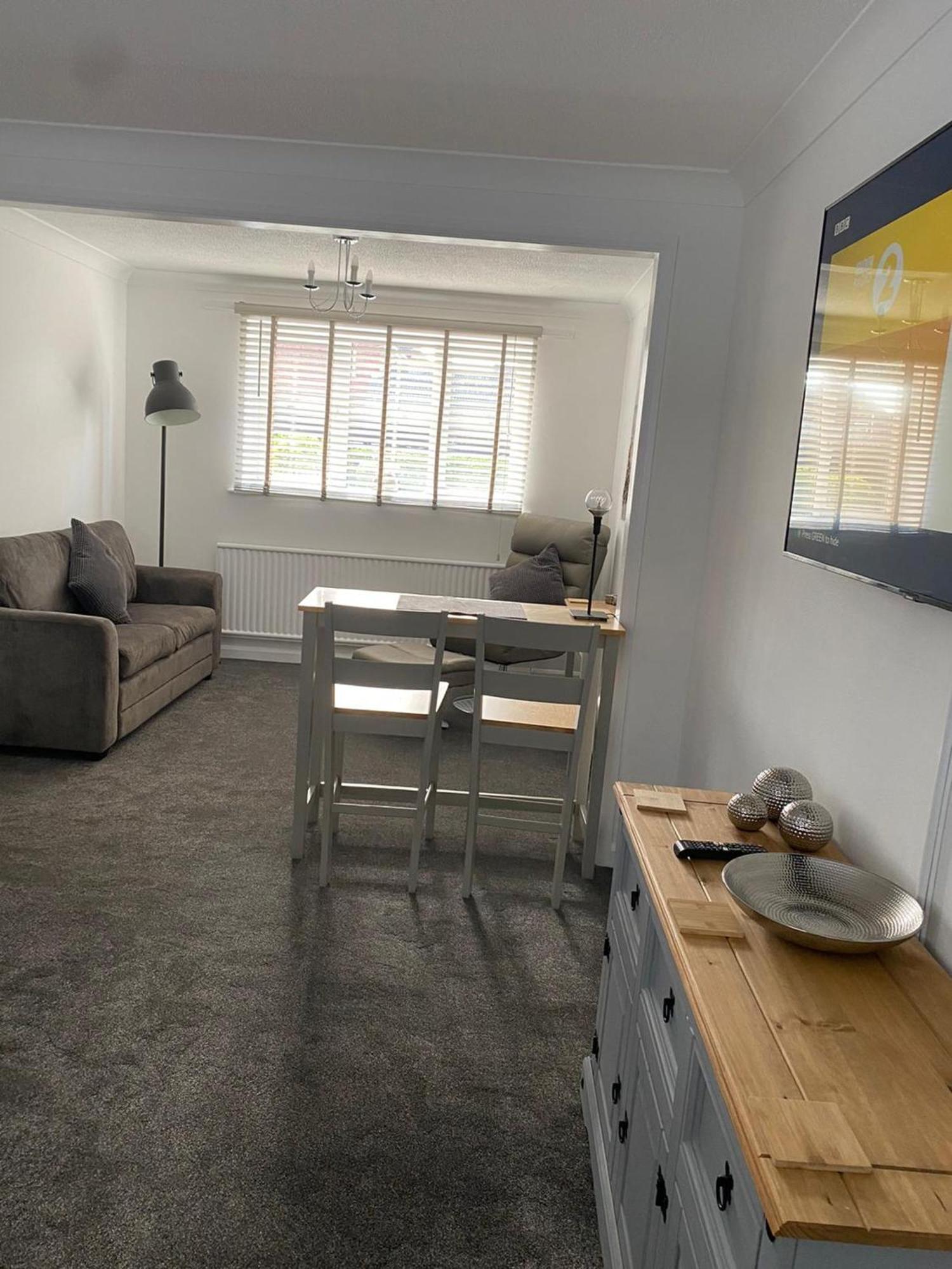 Riverside Park Ground Floor Apartment - St Neots Buitenkant foto